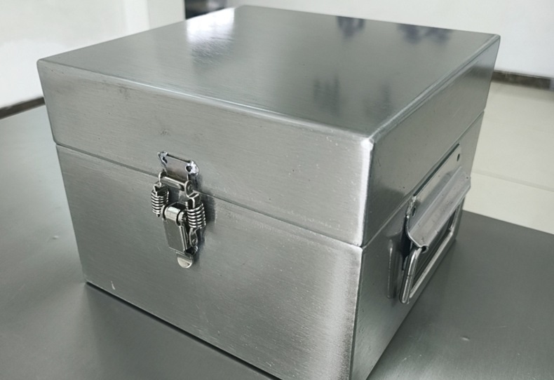 Stainless Steel Tool Case Hardware – No-Spring Handle & Double-Spring Latch